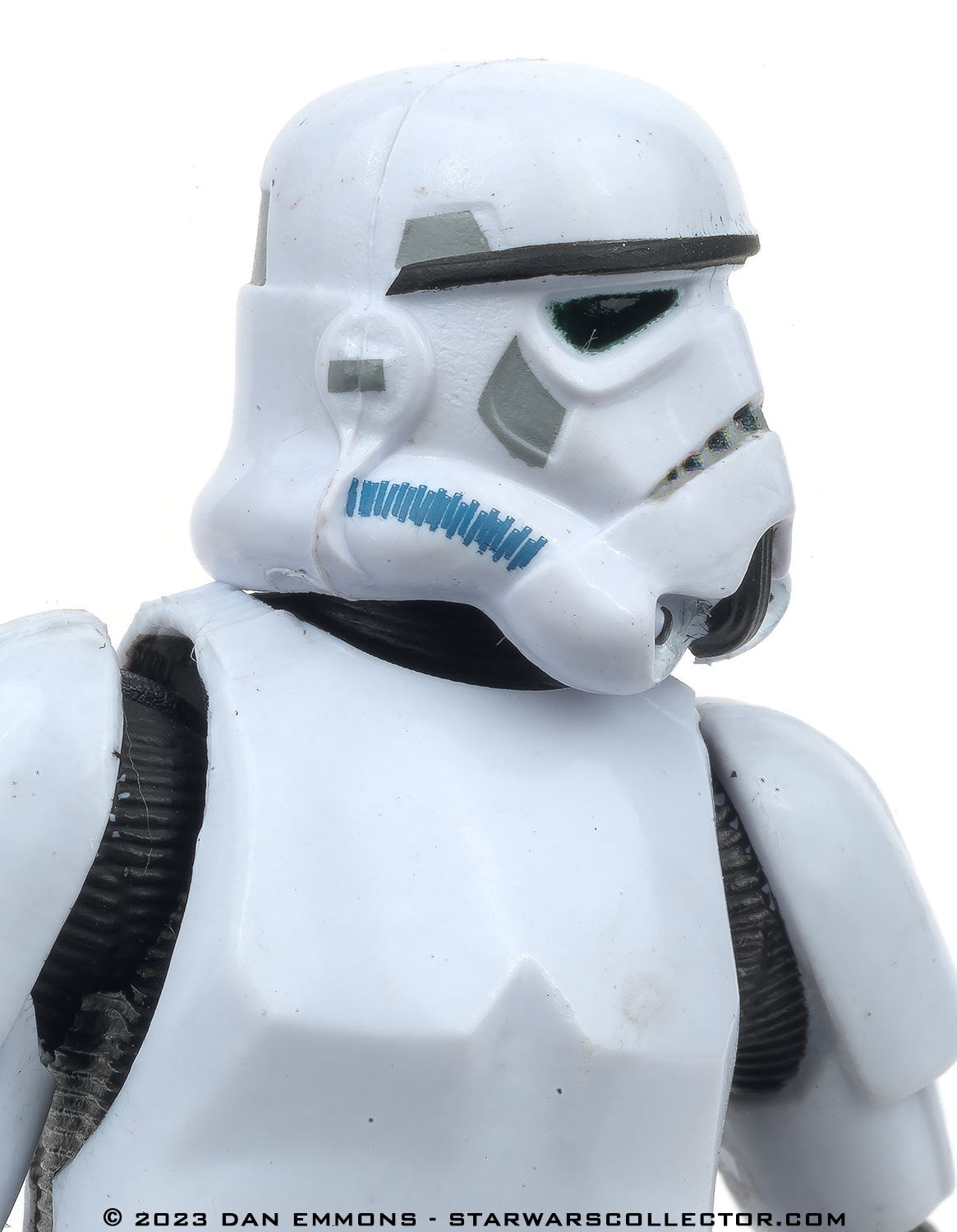 The Vintage Collection - Walmart Exclusive - VC231: Stormtrooper - Error - To Many Blue Vents On Side Of Helmet